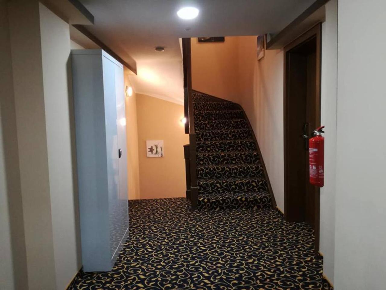 Hotel Zum Weissen Ochsen Aalen Extérieur photo