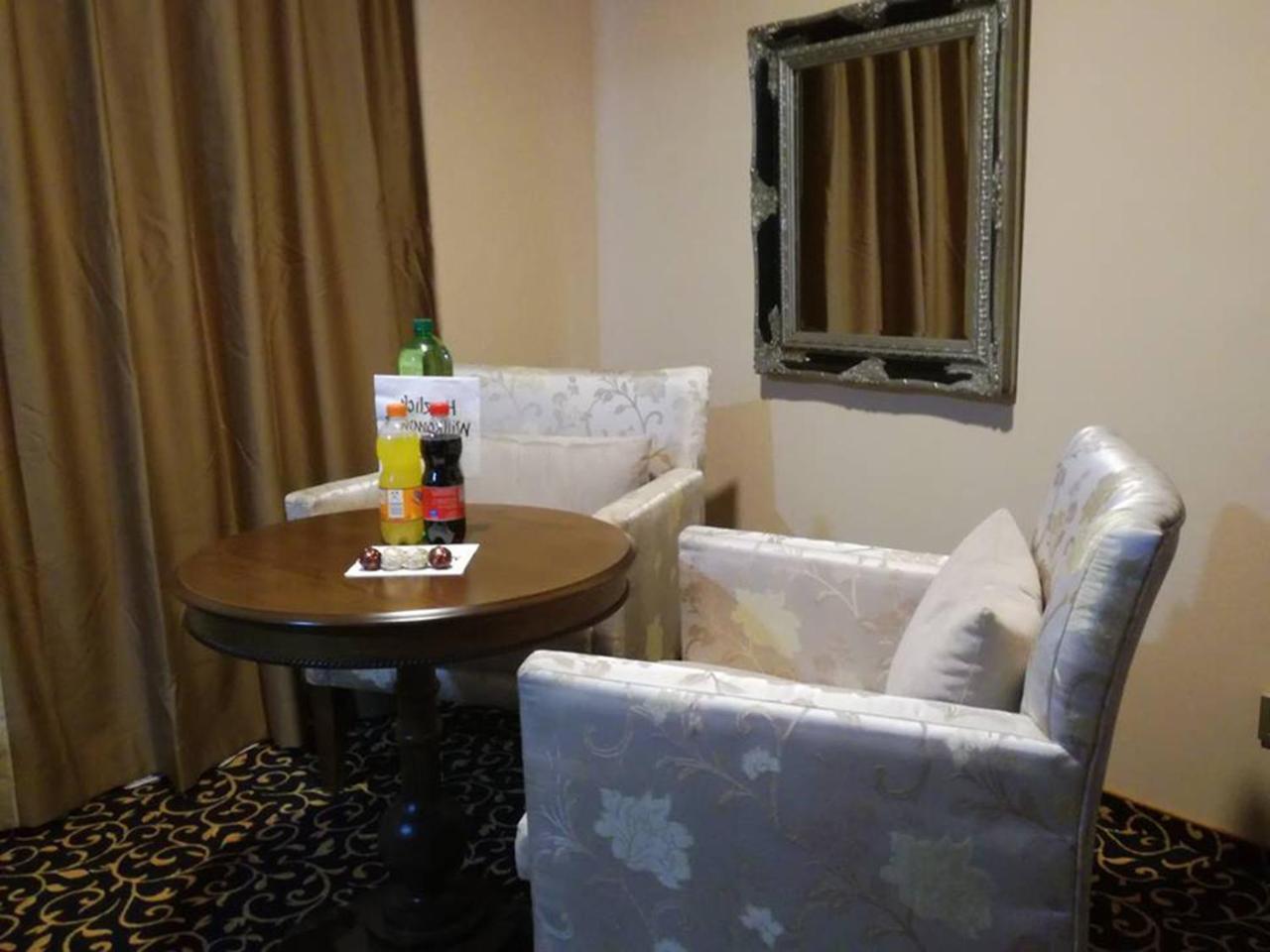 Hotel Zum Weissen Ochsen Aalen Extérieur photo
