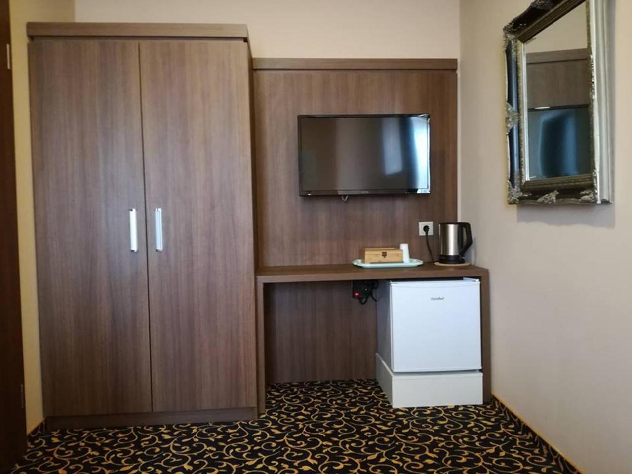 Hotel Zum Weissen Ochsen Aalen Extérieur photo